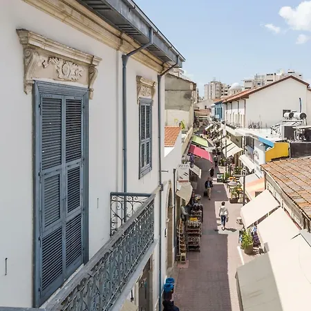 Old Town Mansion 利马索尔